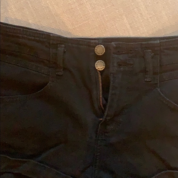 Top Shop Black Jean Short - W28 - Picture 2 of 3